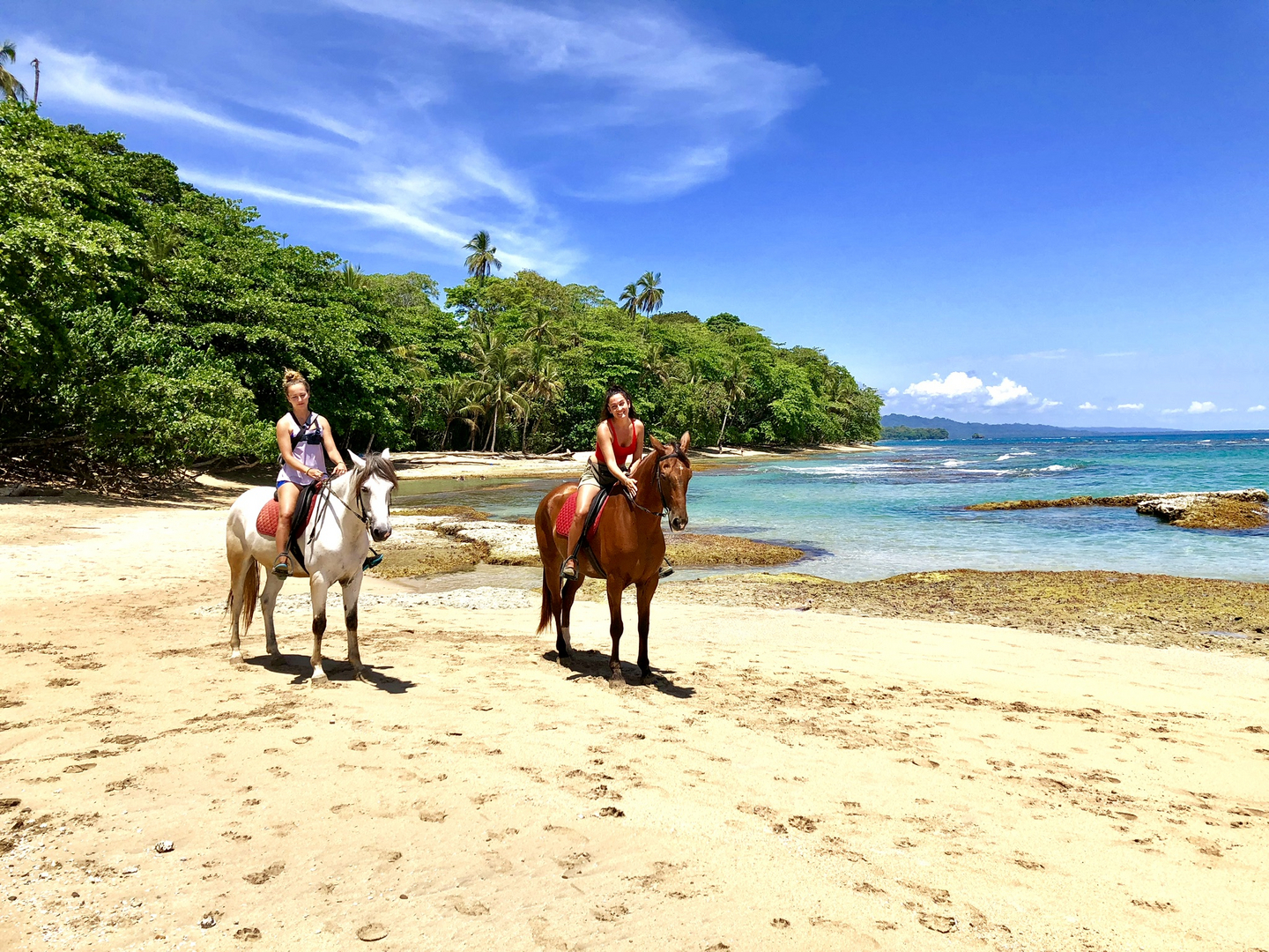 caballo caribe chicas playa 2